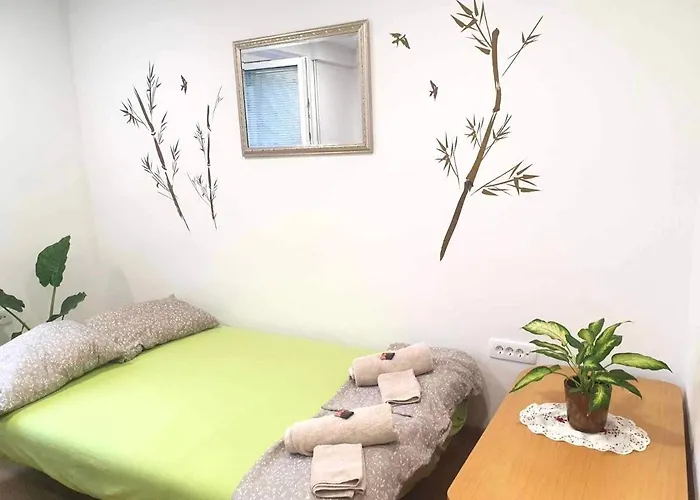 公寓 Flat Near The Center With Free Parking