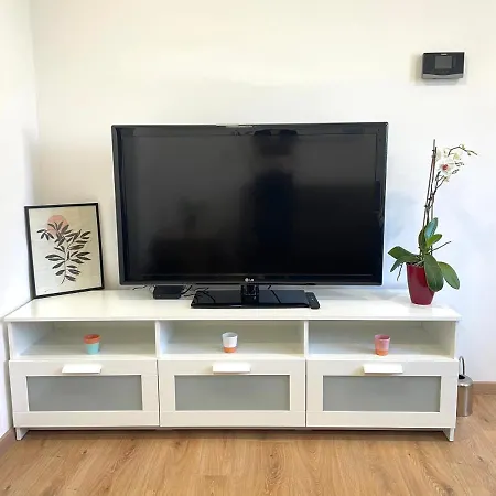 Flat Near The Center With Free Parking ليوبليانا